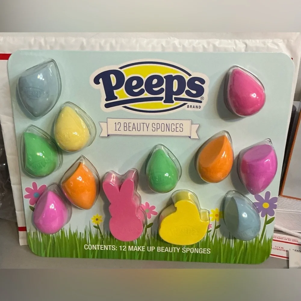 Winner Choice: Hershey or Peeps‎ Beauty Sponge Set
